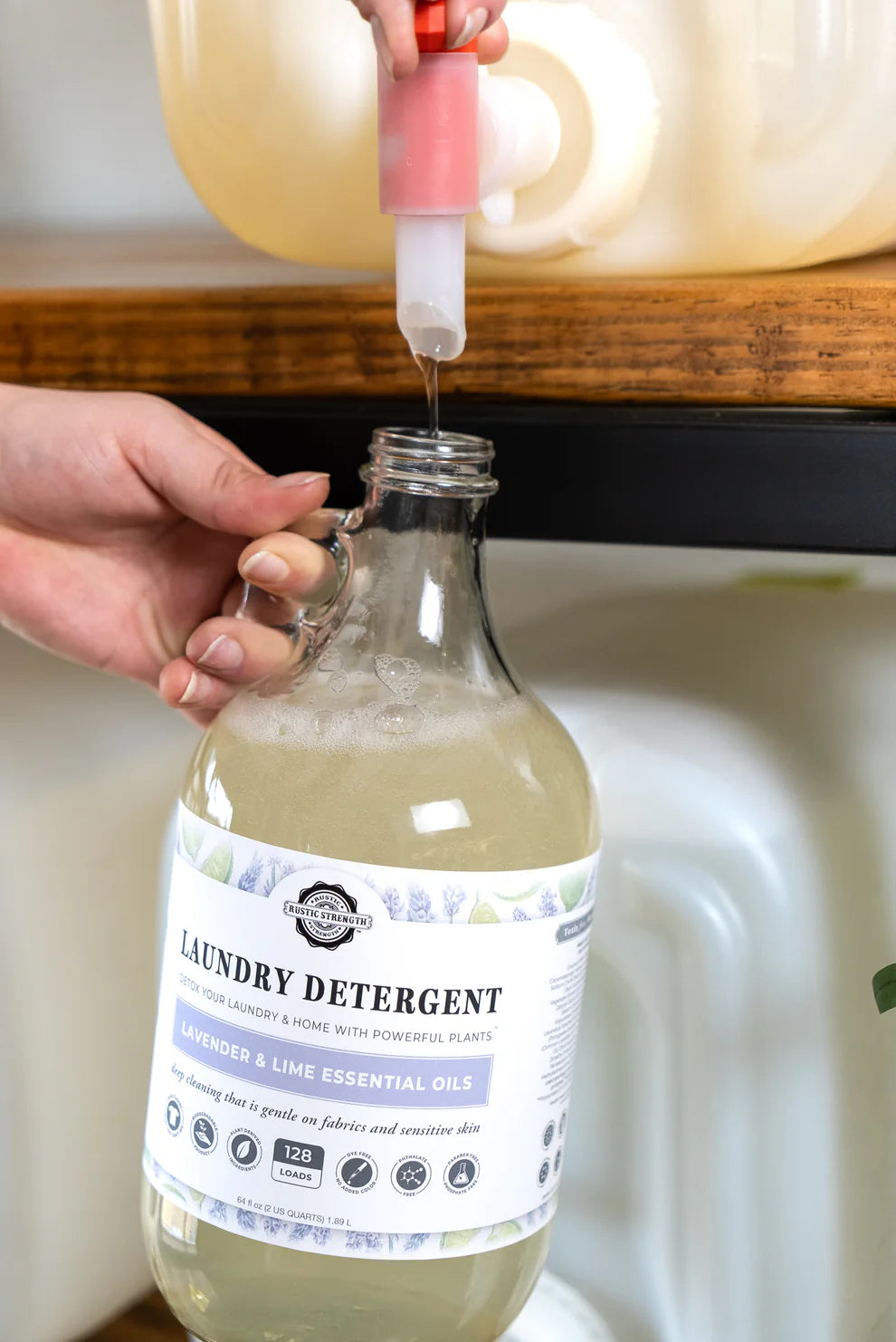 Rustic Strength Laundry Detergent / oz